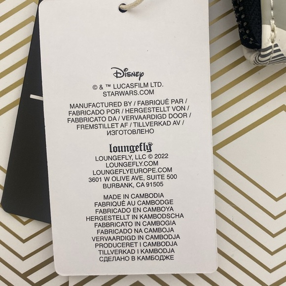 Loungefly Star Wars lenticular - Picture 3 of 10